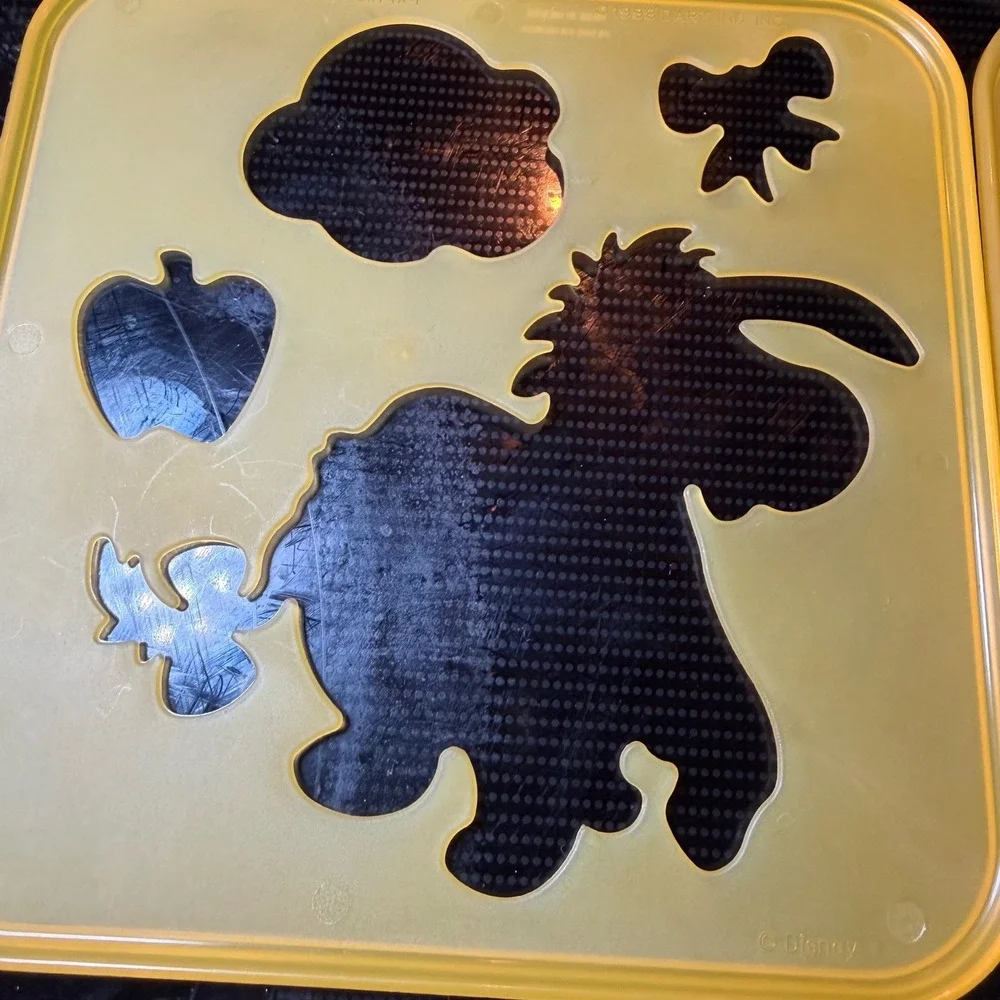 Vintage Tupperware Disney Winnie the Pooh Stencil Set 4 Pc 1998 Tuppertoys